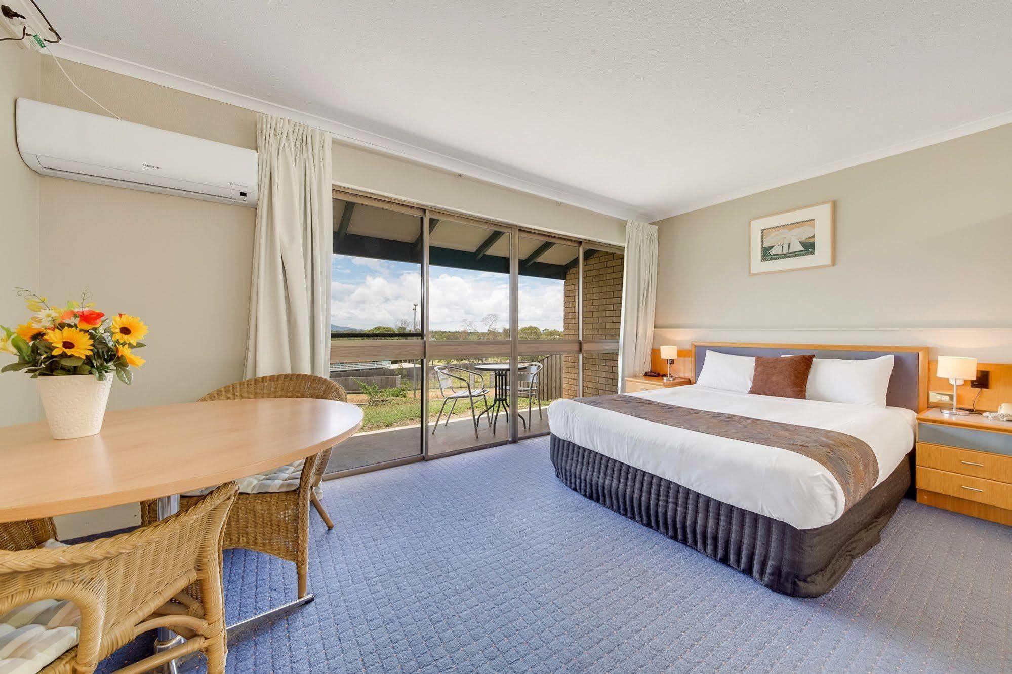 Gladstone Palms Motor Inn מראה חיצוני תמונה