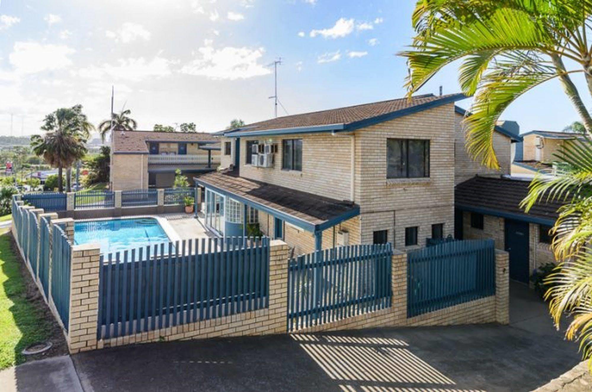 Gladstone Palms Motor Inn מראה חיצוני תמונה
